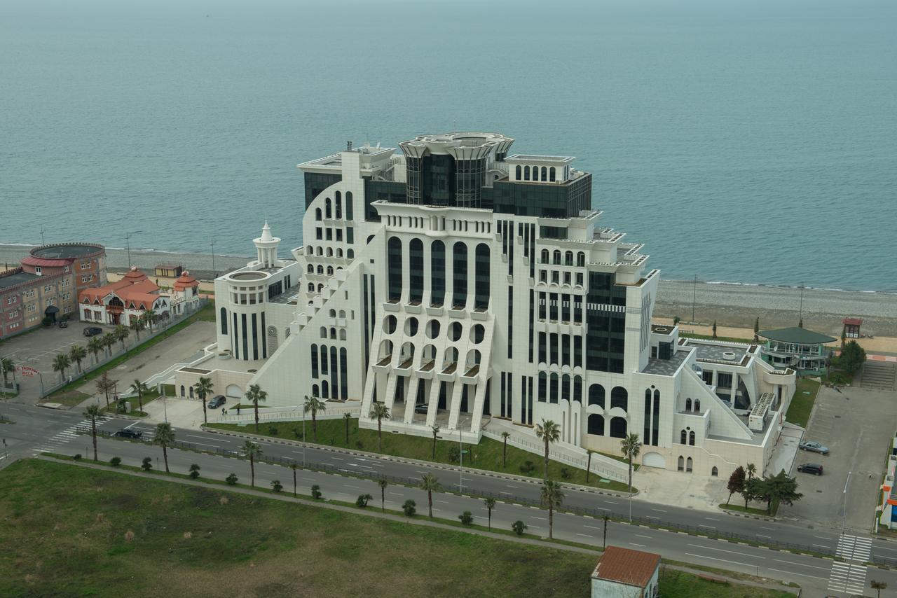 Arleville Batumi Exterior photo